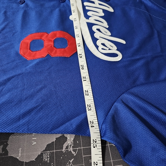 Kobe Bryant Los Angeles Dodgers Jersey Mens Sz LG - Picture 6 of 8